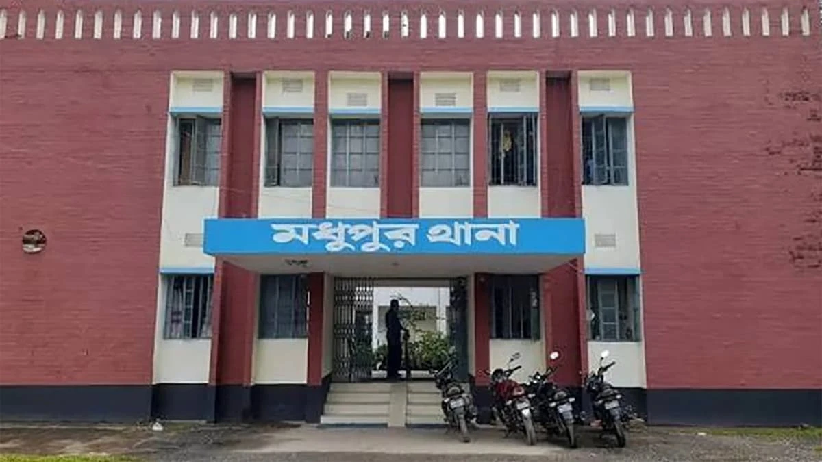টাঙ্গাইলের মধুপুরে পরিত্যক্ত কূপে ছাগলছানা বাঁচাতে গিয়ে বাবা-ছেলেসহ চারজনের প্রাণহানি। মধুপুর থানার চ